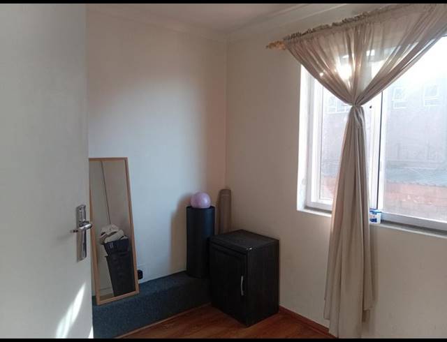 2 BEDROOM PROPERTY TO RENT IN LANSDOWNE